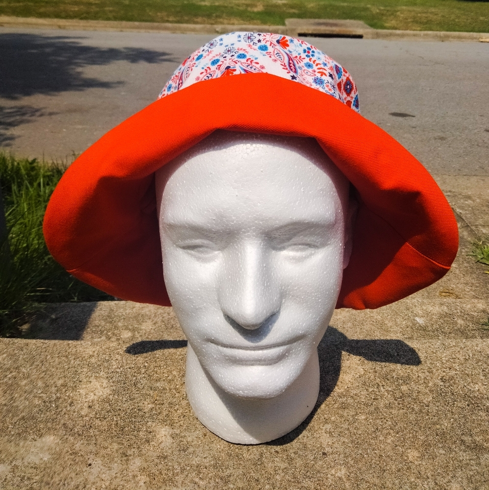Bucket hats - Picture 2 of 2